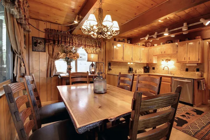 dining-table-3_52866315448_o