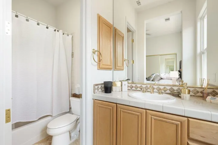 75-web-or-mls-CC_Encantada_0523_075