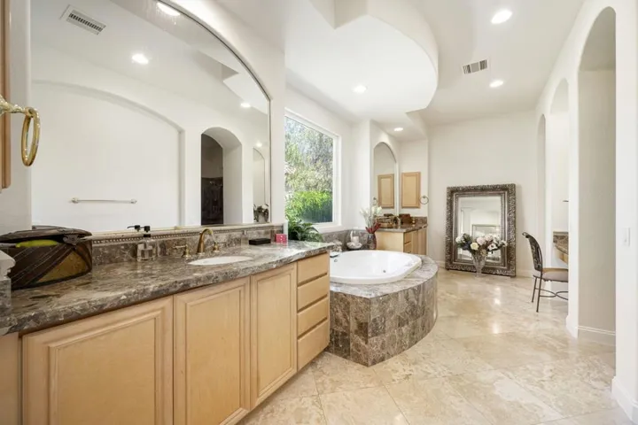 67-web-or-mls-CC_Encantada_0523_067