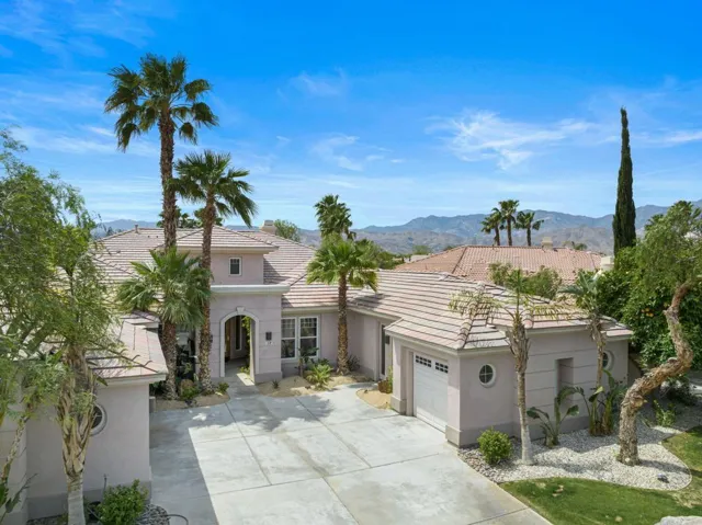 9-web-or-mls-CC_Encantada_0523_009