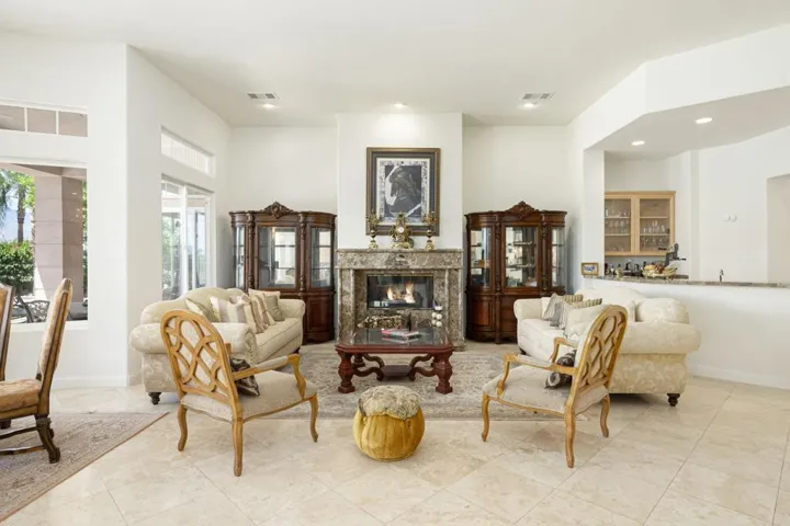 19-web-or-mls-CC_Encantada_0523_019