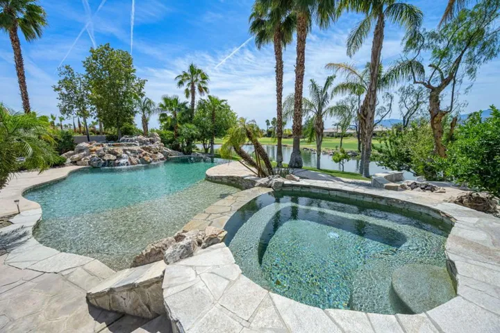 30-web-or-mls-CC_Encantada_0523_030