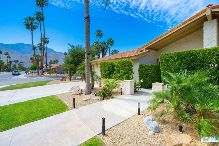 3002 E Sonora Road, Palm Springs, California 92264