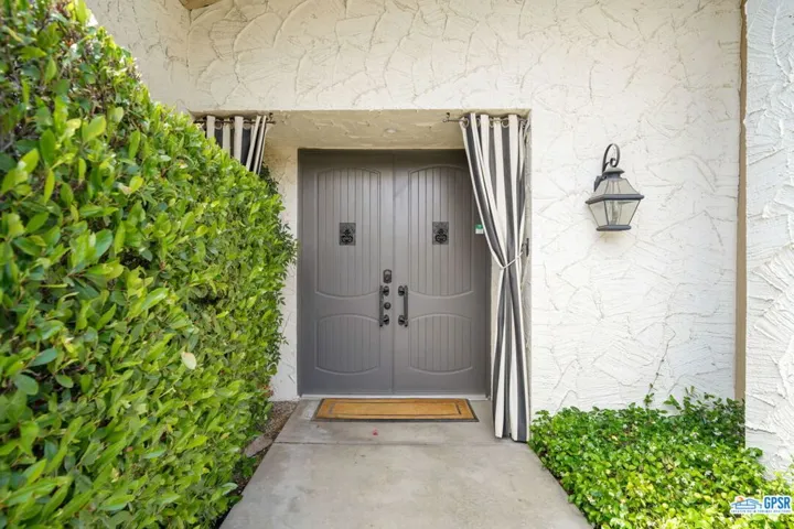 3002 E Sonora Road, Palm Springs, California 92264