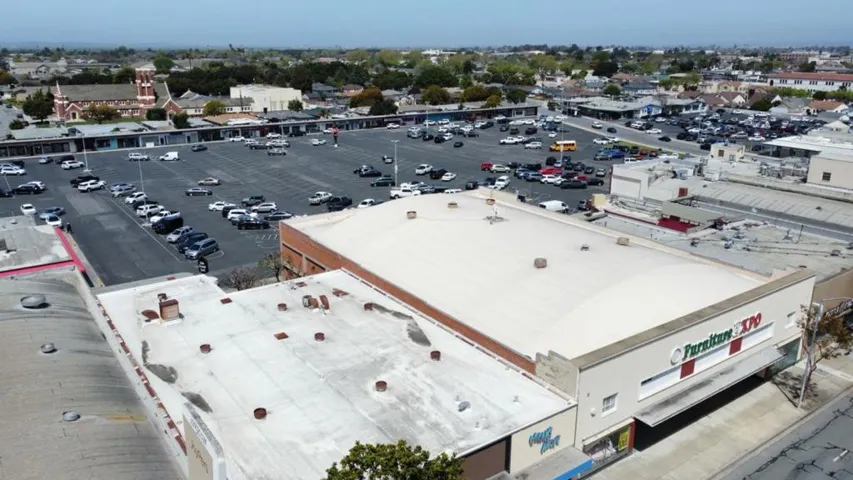 930 S Main Street, Salinas, California 93901