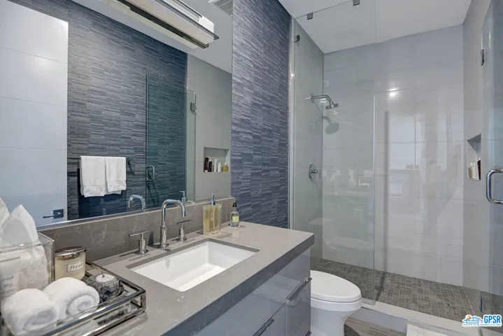 954 Bel Air Drive, Palm Springs, California 92264