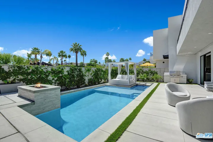 954 Bel Air Drive, Palm Springs, California 92264