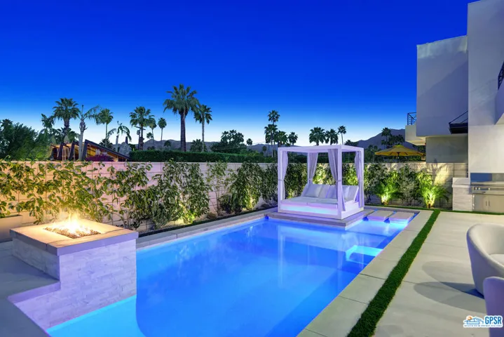 954 Bel Air Drive, Palm Springs, California 92264