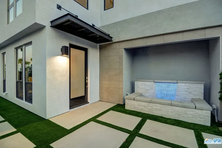 954 Bel Air Drive, Palm Springs, California 92264