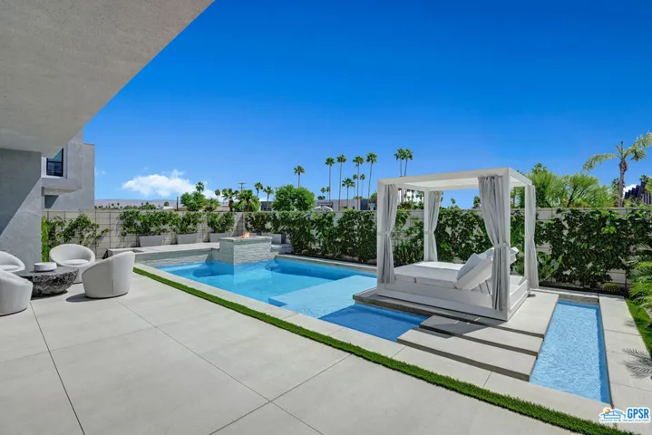 954 Bel Air Drive, Palm Springs, California 92264