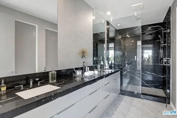 954 Bel Air Drive, Palm Springs, California 92264