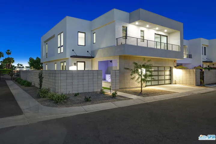 954 Bel Air Drive, Palm Springs, California 92264