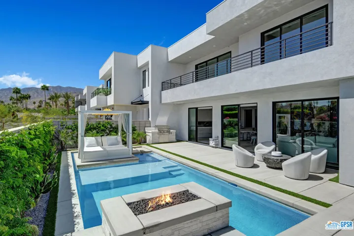 954 Bel Air Drive, Palm Springs, California 92264