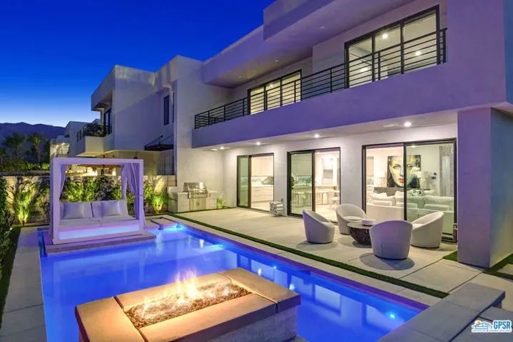 954 Bel Air Drive, Palm Springs, California 92264