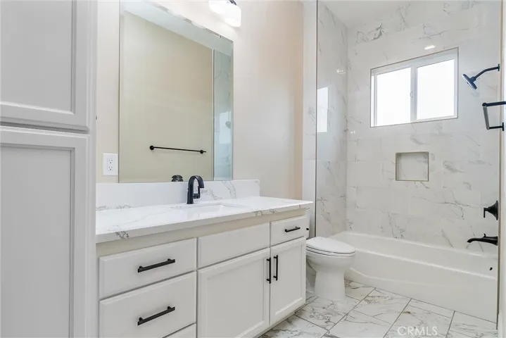 2nd Bathroom