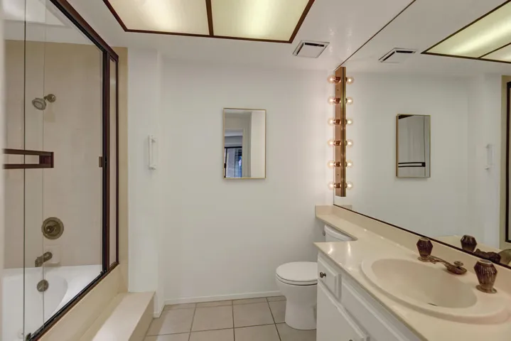 ATRIUM GUEST BATH MLS