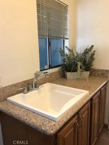 LAUNDRY ROOM SINK