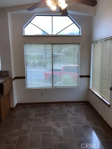 SPACIOUS BREAKFAST NOOK