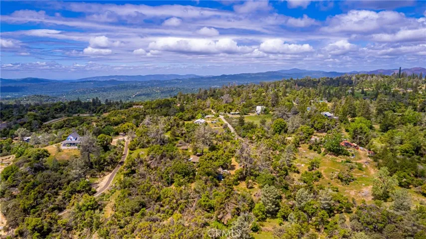5090 Tip Top Road, Mariposa, California 95338