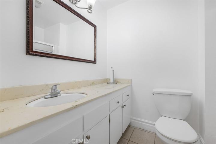 11813 Runnymede Street Unit 36, North Hollywood, California 91605