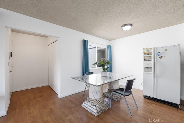 11813 Runnymede Street Unit 36, North Hollywood, California 91605