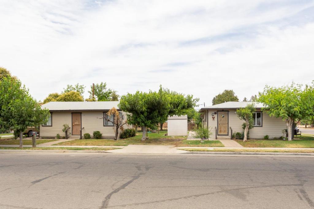3468 S Frank Avenue, Fresno, California 93725 home-pic-5
