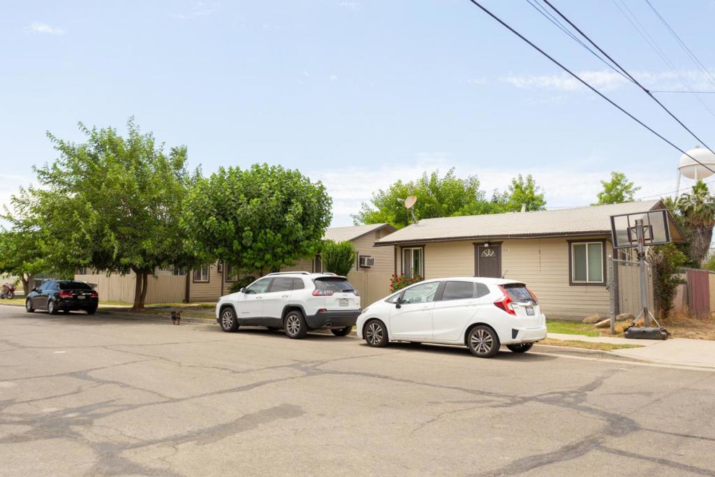 3468 S Frank Avenue, Fresno, California 93725 home-pic-15