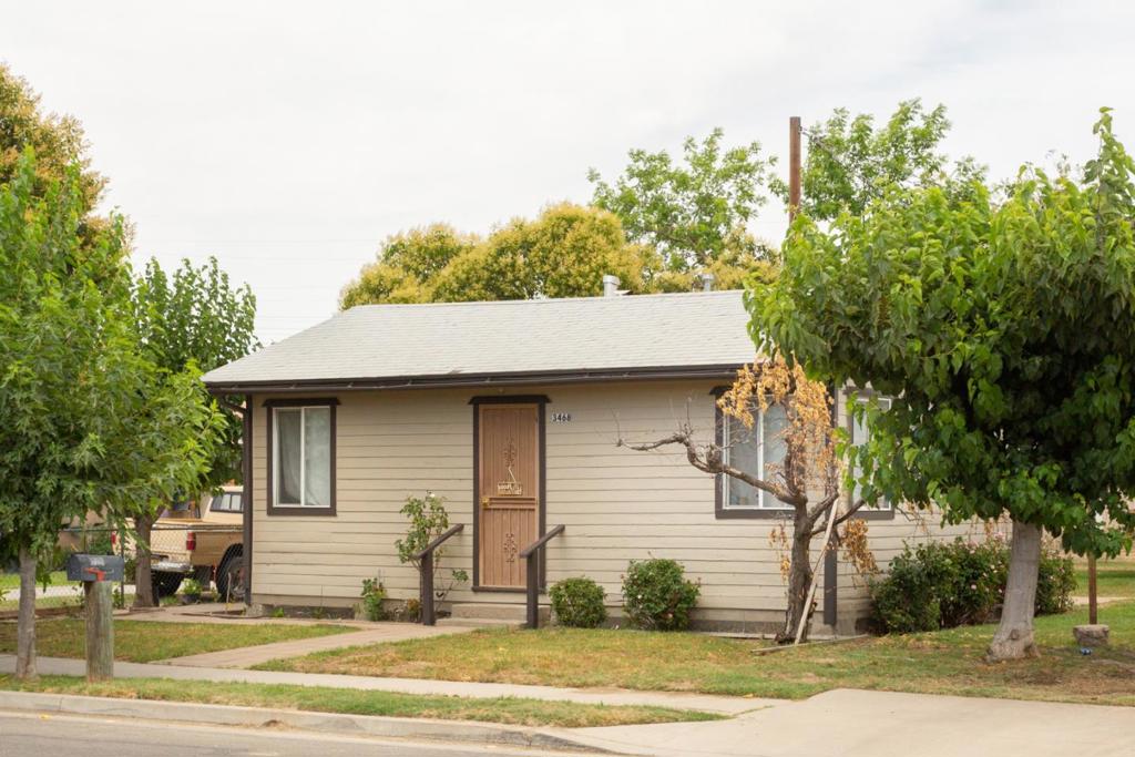 3468 S Frank Avenue, Fresno, California 93725 home-pic-7