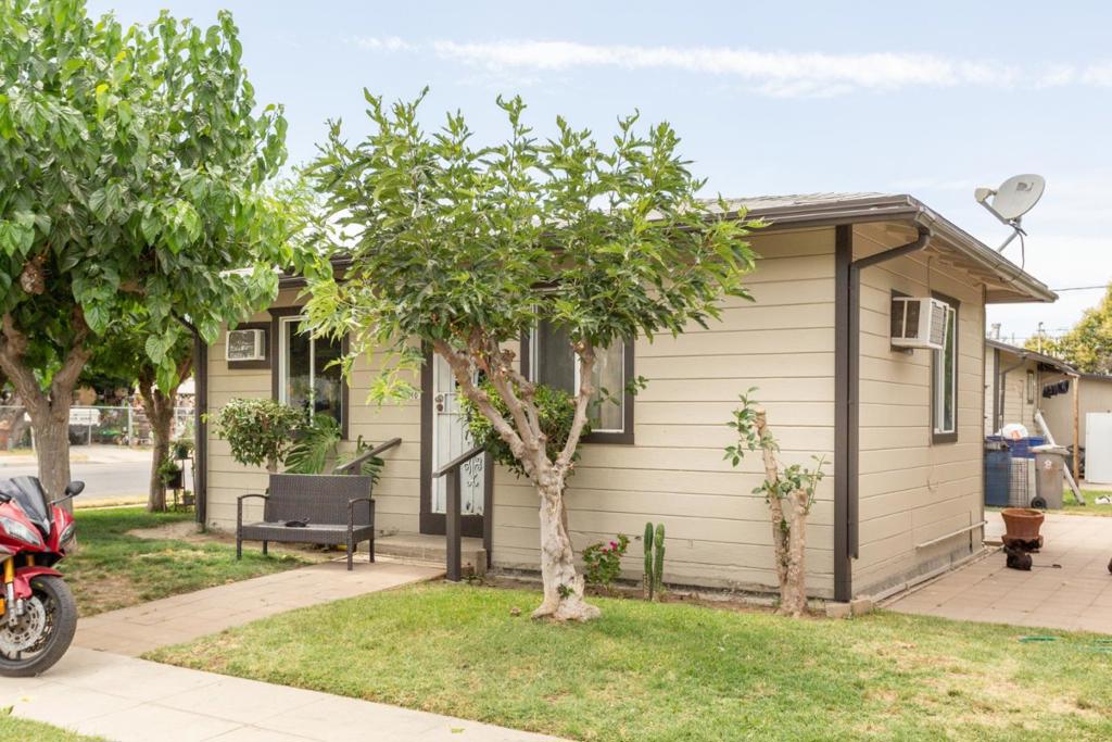 3468 S Frank Avenue, Fresno, California 93725 home-pic-0