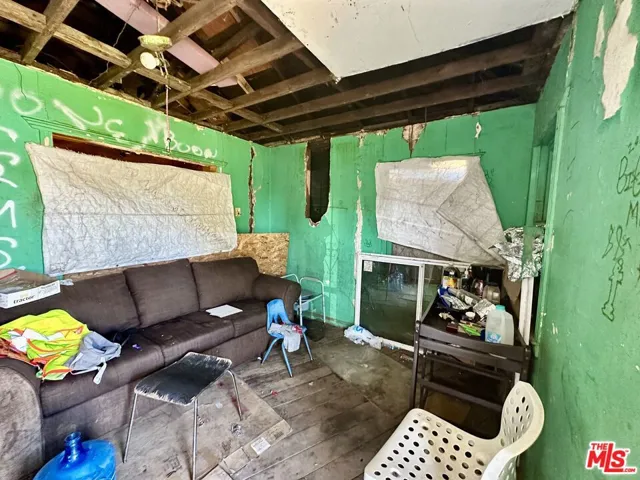 1756 E 87th Street, Los Angeles, California 90002