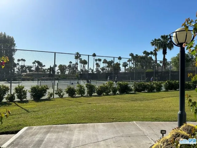 2250 Oakcrest Drive, Palm Springs, California 92264