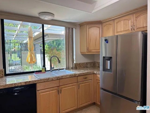 2250 Oakcrest Drive, Palm Springs, California 92264