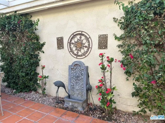 2250 Oakcrest Drive, Palm Springs, California 92264