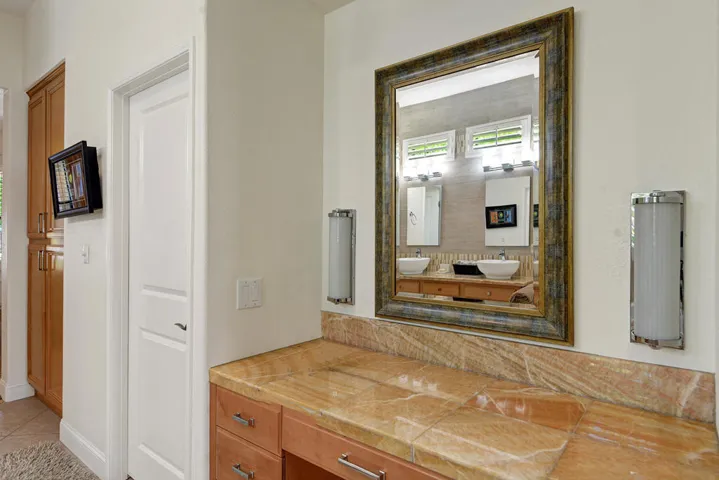 PRIMARY MAKE UP VANITY MLS
