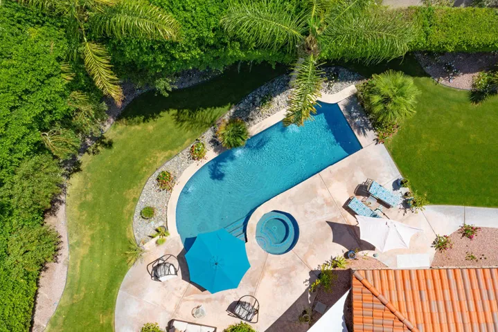 DRONE DOWN ON POOL MLS