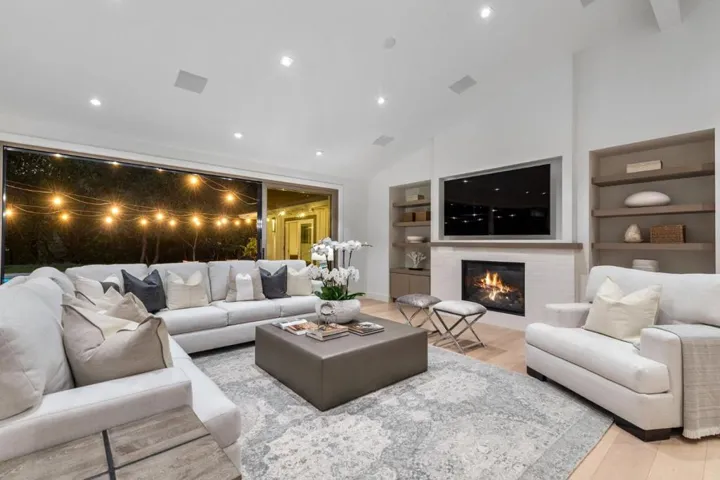 160 Shawnee, Portola Valley, California 94028