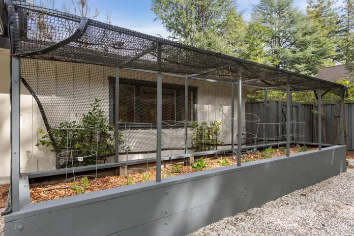 160 Shawnee, Portola Valley, California 94028