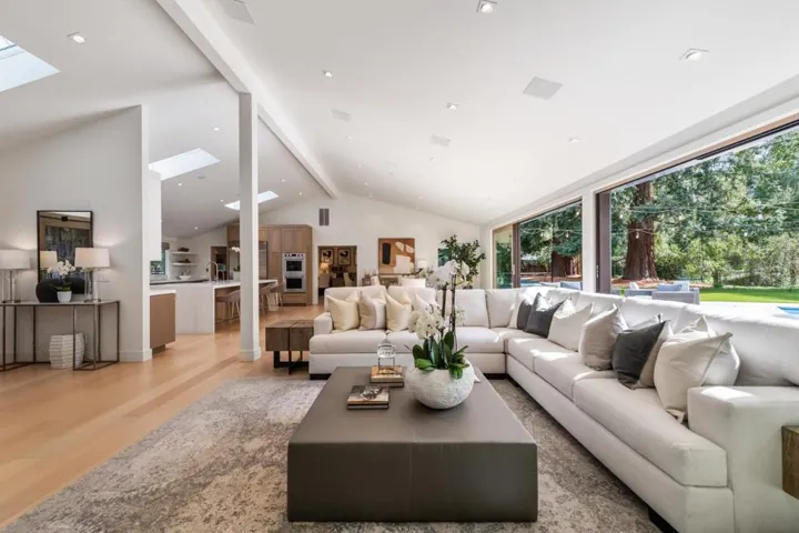 160 Shawnee, Portola Valley, California 94028