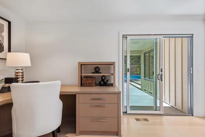 160 Shawnee, Portola Valley, California 94028