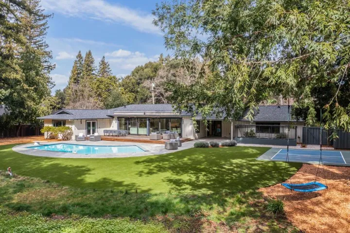 160 Shawnee, Portola Valley, California 94028