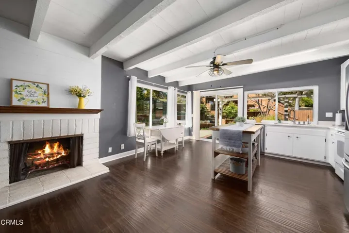 2293 Windsor Ct-9