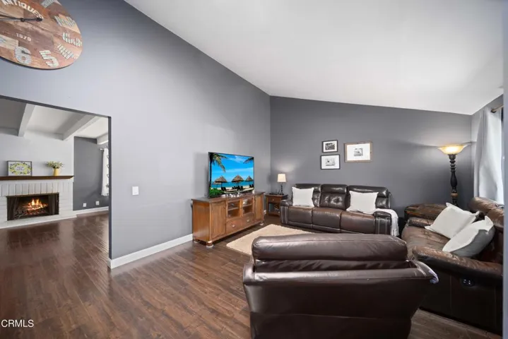 2293 Windsor Ct-3