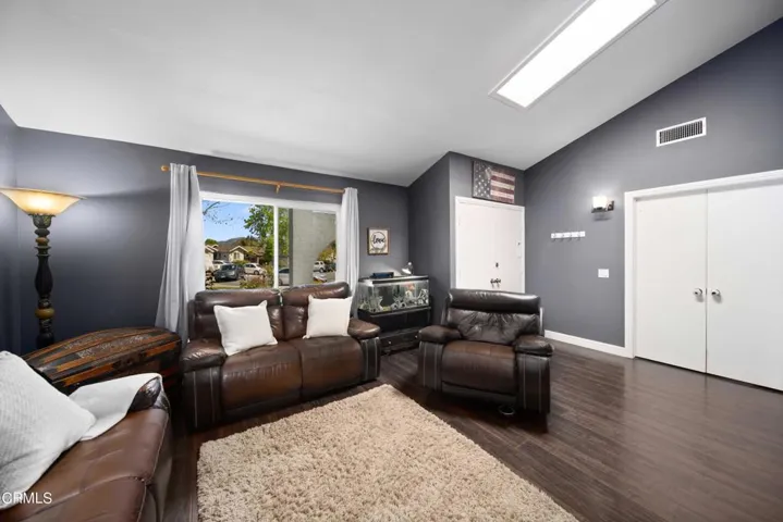 2293 Windsor Ct-7