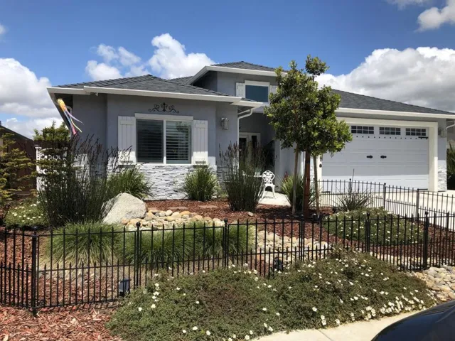800 La Baig Drive, Hollister, California 95023