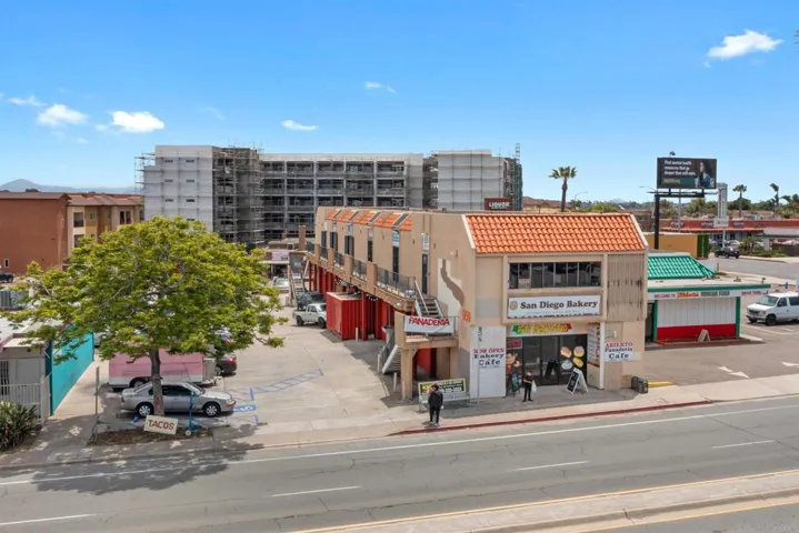 , San Diego, California 92111