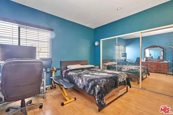 2864 Sunset Place 404, Los Angeles, California 90005
