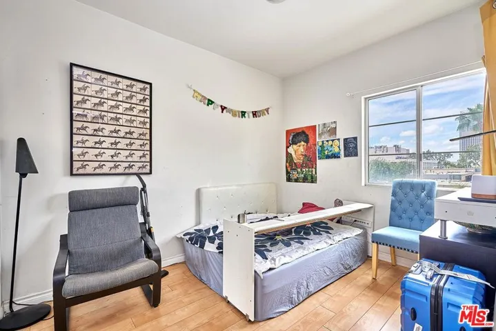 2864 Sunset Place 404, Los Angeles, California 90005