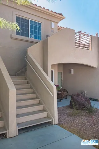 Steps up to the unit