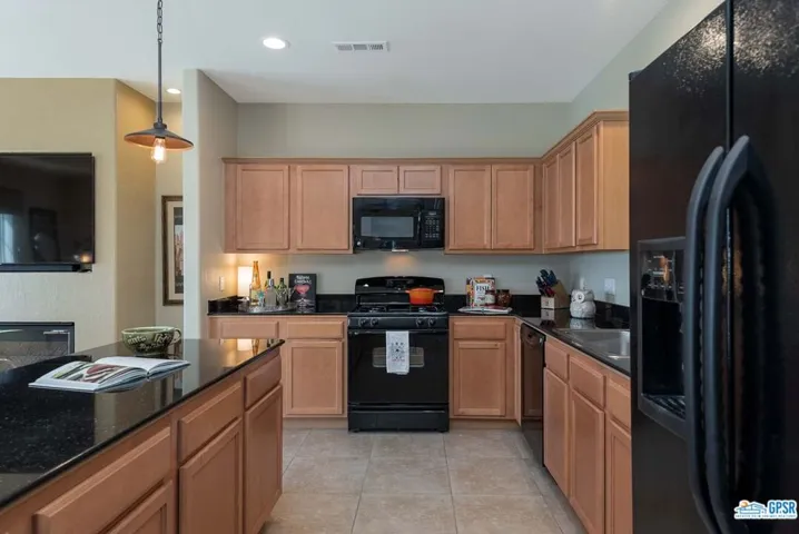 Large kitchen with lots of storage!