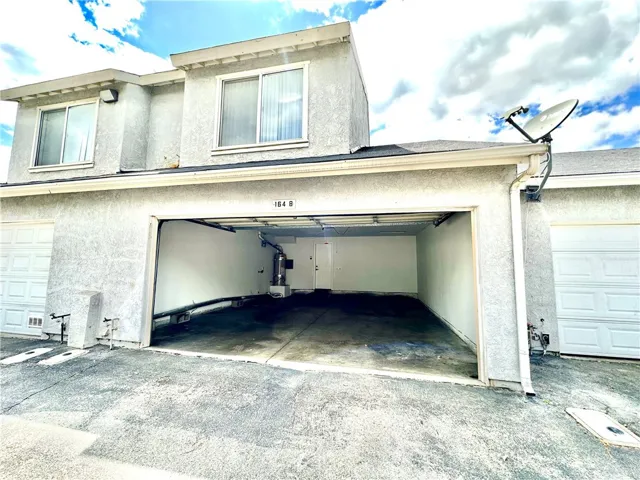 164 W Walnut Avenue B, Rialto, California 92376